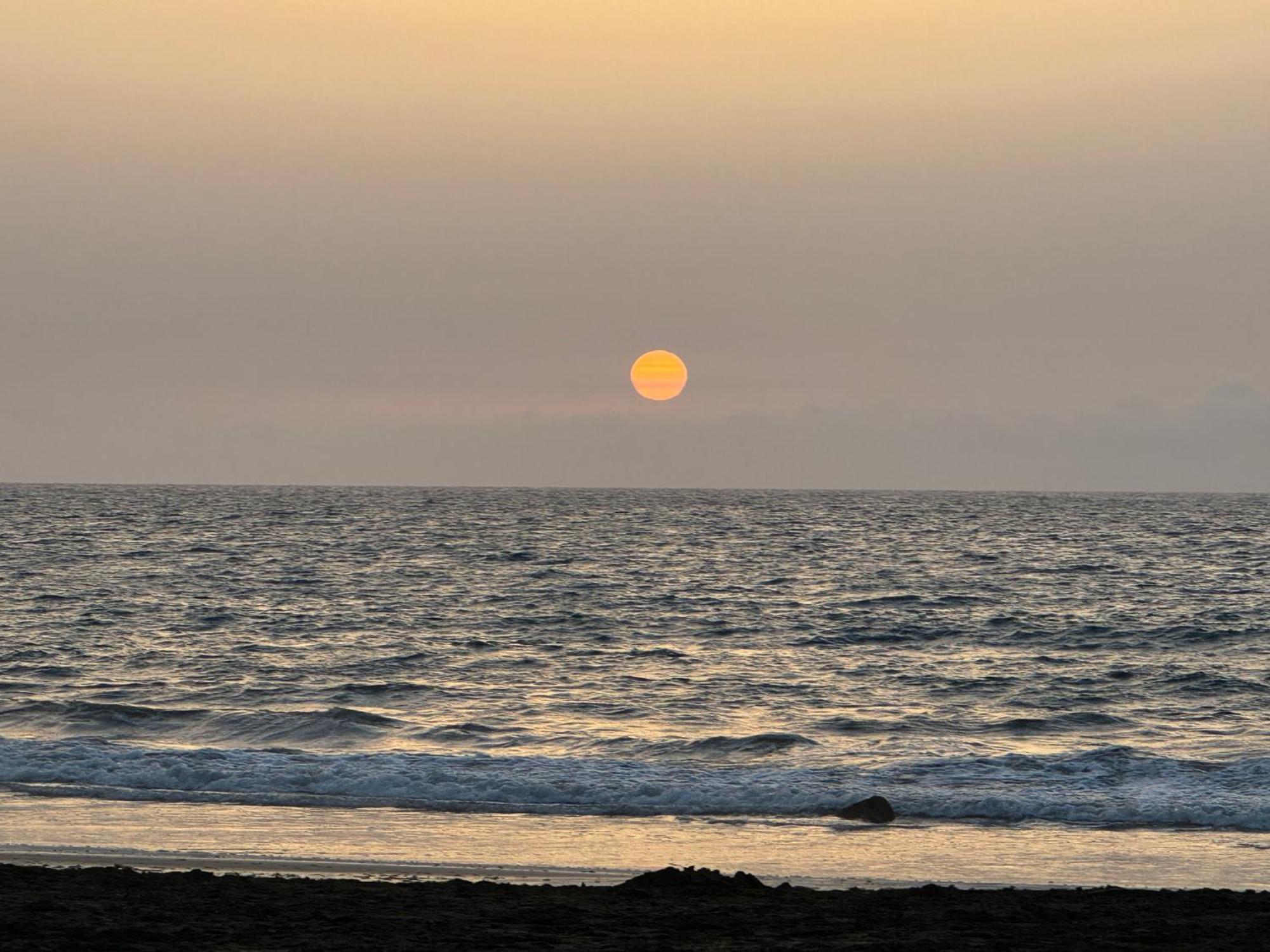 Vistas Mar Playa Las Canteras Primera Linea Wifi ラスパルマス・デ・グランカナリア エクステリア 写真